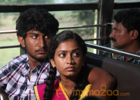 Vadakkum Therkum Movie Stills  photo 24