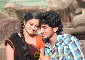 Vadakkum Therkum Movie Stills  photo 3