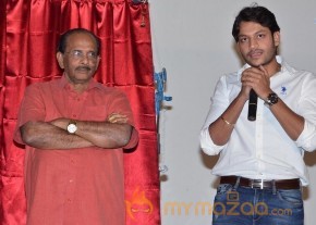 Valli First Look Launch Pics photo 27