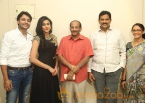 Valli First Look Launch Pics photo 11