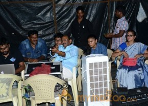 Valli Movie Working Photos photo 8