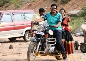 Valli Movie Working Photos photo 25
