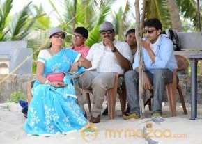 Valli Movie Working Photos