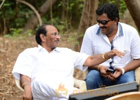 Valli Movie Working Photos photo 12