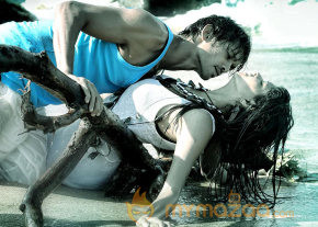Vallinam Latest Movie Stills photo 16