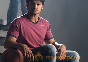 Vallinam Latest Movie Stills photo 21
