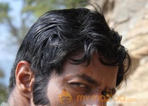 Vanayutham Movie Stills photo 9