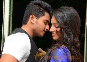 Vandanam Movie Photoshoot Stills photo 12