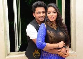 Vandanam Movie Photoshoot Stills photo 11