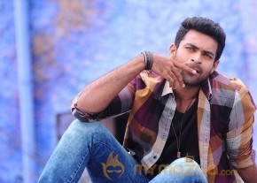 Varun Tej At Loafer Film Stills photo 6