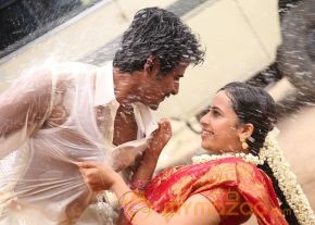 Varutha Padatha Valibar Sangam Movie Stills  photo 12