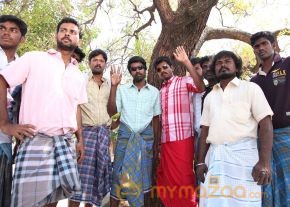Varutha Padatha Valibar Sangam Movie Stills  photo 2