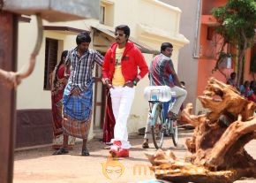 Varutha Padatha Valibar Sangam Movie Stills  photo 9