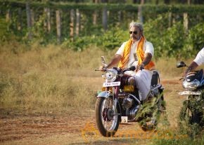Varutha Padatha Valibar Sangam Movie Stills  photo 14