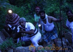 Varutha Padatha Valibar Sangam Movie Stills  photo 11