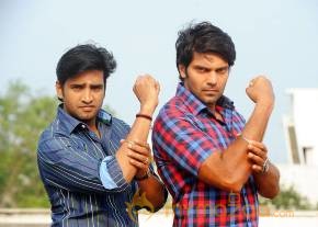 Vasuvum Saravananum Onna Padichavanga Tamil Movie Stills photo 39