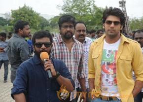 Vasuvum Saravananum Onna Padichavanga Tamil Movie Stills photo 11