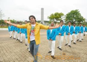 Vasuvum Saravananum Onna Padichavanga Tamil Movie Stills photo 3