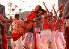 Velainu Vandhutta Vellaikaaran Movie Stills photo 11