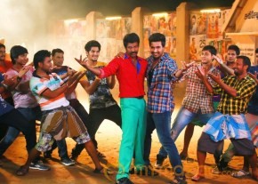 Velainu Vandhutta Vellaikaaran Movie Stills photo 18