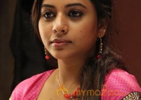 Vellikizhamai 13am Thethi Tamil Movie Stills photo 8