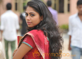 Vidiyum Varai Vinmeengalaavom Movie Stills  photo 12