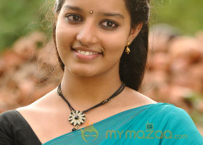 Vizha New Movie Stills  photo 4