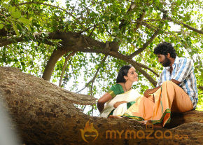 Vizha New Movie Stills  photo 7