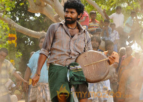 Vizha New Movie Stills  photo 3