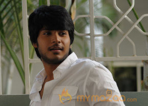 Yaaruda Mahesh Movie Latest Stills photo 51