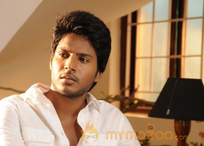 Yaaruda Mahesh Movie Latest Stills photo 39