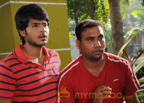 Yaaruda Mahesh Movie Latest Stills photo 48