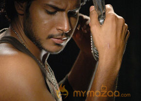Yaaruda Mahesh Movie Latest Stills photo 73
