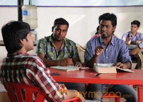 Yaaruda Mahesh Movie Latest Stills photo 30