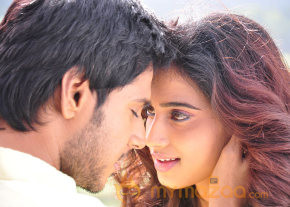 Yaaruda Mahesh Movie Latest Stills photo 69