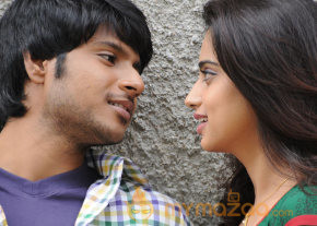 Yaaruda Mahesh Movie Latest Stills photo 25