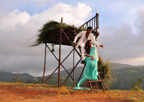 Yaaruda Mahesh Movie Latest Stills photo 58