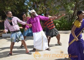 Yokkiyan Vaaran Somba Thooki Ulla Vai Movie Stills photo 14