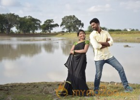 Yokkiyan Vaaran Somba Thooki Ulla Vai Movie Stills photo 12