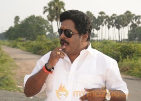 Yookkiyan Varan Sombai Thooki Ulla Vai Pics photo 11