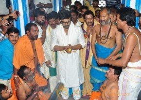 Chiranjeevi Birthday Special: Ram Charan Pooja at Film Nagar Temple photo 9