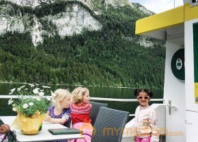 Mahesh Babu Family Holiday Tour Photos photo 4