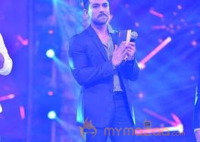 MEGA HUNGAMA 2016: Megastar Chiranjeevi Live Performance Photos at CineMAA Awards 2016 photo 17