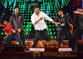MEGA HUNGAMA 2016: Megastar Chiranjeevi Live Performance Photos at CineMAA Awards 2016 photo 23
