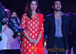 MEGA HUNGAMA 2016: Megastar Chiranjeevi Live Performance Photos at CineMAA Awards 2016 photo 9