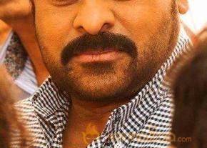 Megastar Chiranjeevi's Latest Photos From Khaidi No 150 sets photo 2