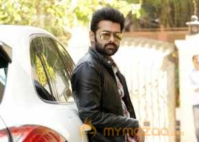 Ram Pothineni photo 7
