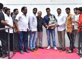 Ramcharan Latest Stills With Fans photo 5