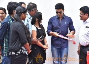 Ramcharan Latest Stills With Fans photo 8