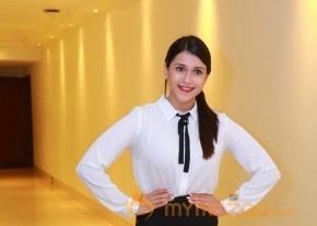 Actress Mannara Chopra New Photos